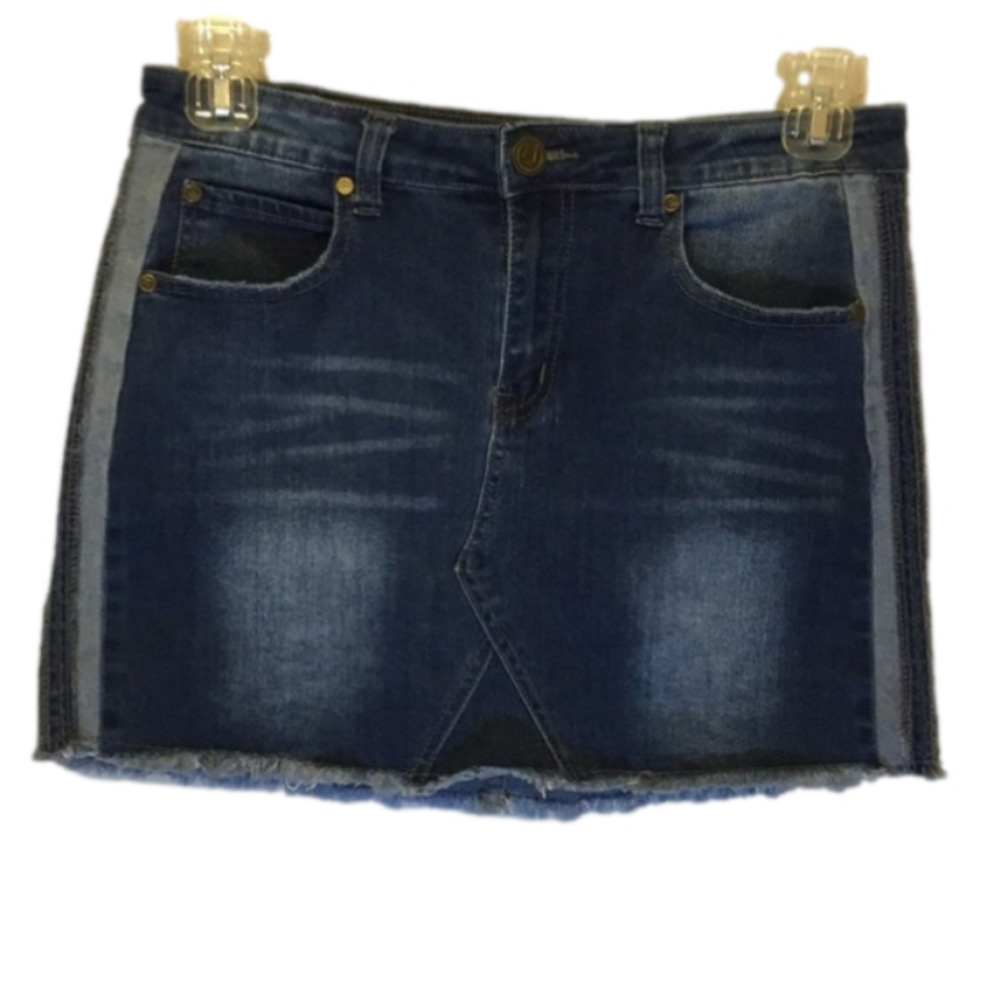 𝅺Gogo Mini Jean Skirt Size 11
